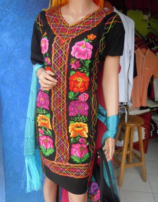 VESTIDO BORDADO DEL ISTMO