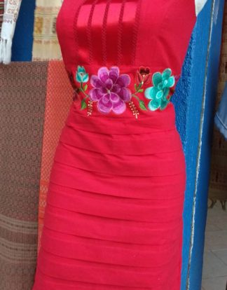 VESTIDO DE LINO ROJO TABLEADO